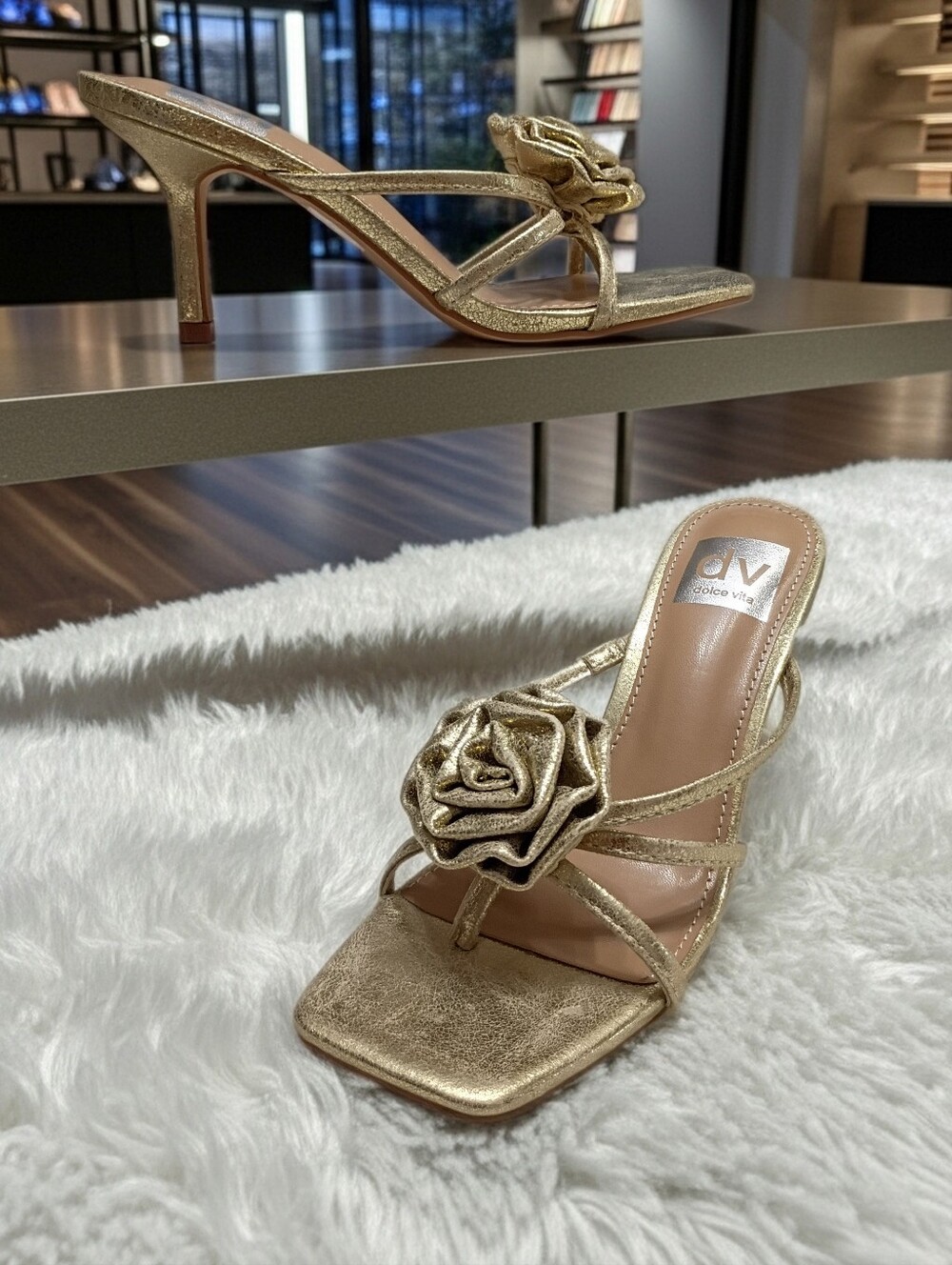 DV Dolce Vita Zelly Kitten Heel Sandals Women's Sz 6 🆕 - Picture 1 of 5